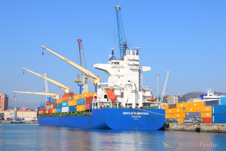 vento di tramontana (Container Ship) - IMO 9379351, MMSI 215418000, Call Sign 9HA5103 under the flag of Malta