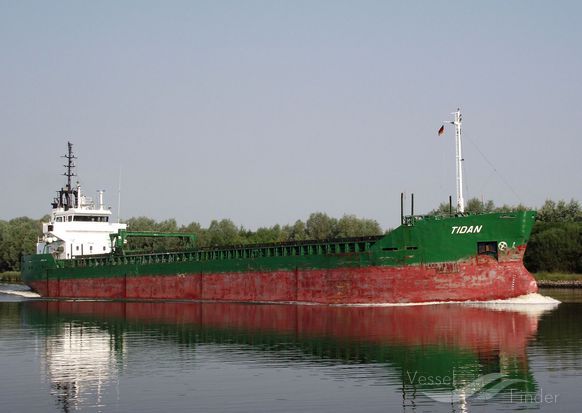 tidan (General Cargo Ship) - IMO 8902589, MMSI 231840000, Call Sign OZ2126 under the flag of Faeroe Islands