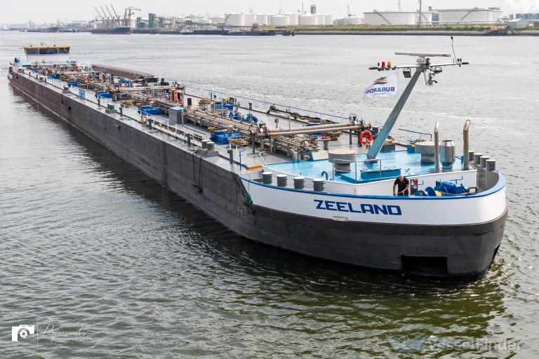 zeeland (Tanker) - IMO , MMSI 244780045, Call Sign PA5566 under the flag of Netherlands