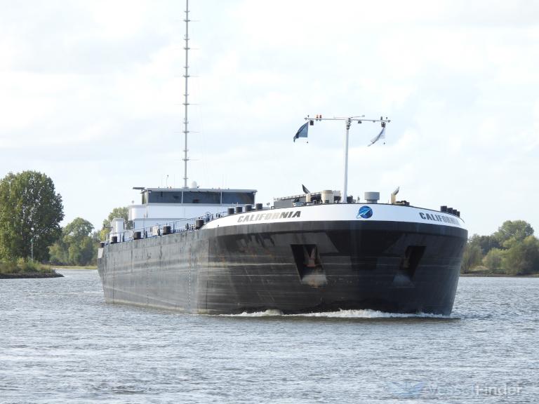california (Tanker) - IMO , MMSI 244830176 under the flag of Netherlands
