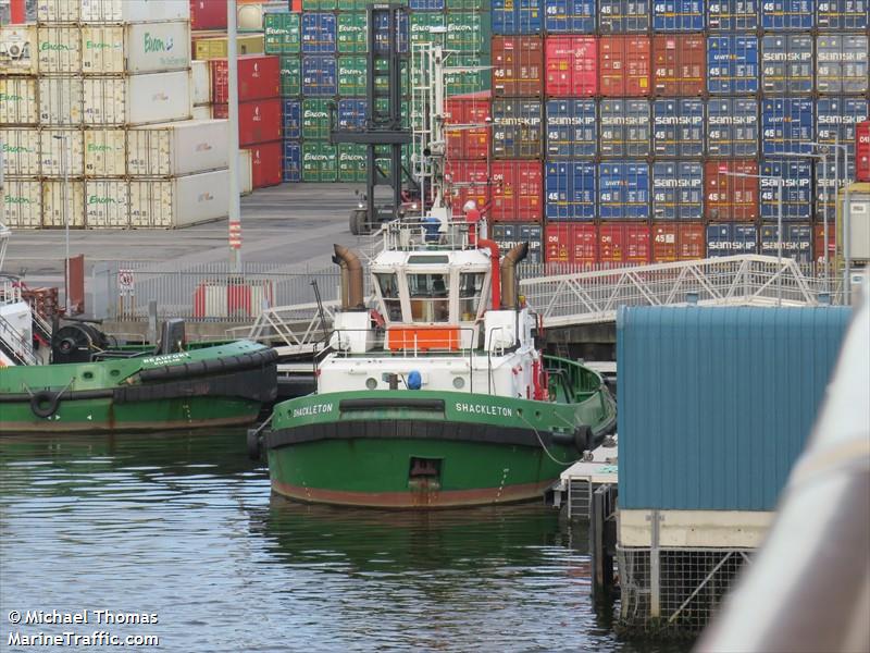 shackleton (Tug) - IMO , MMSI 250002011, Call Sign EIIW9 under the flag of Ireland