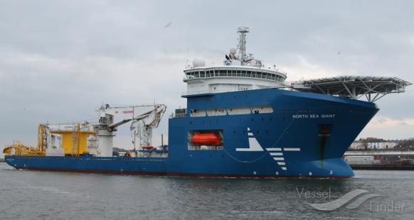 north sea giant (Offshore Support Vessel) - IMO 9524073, MMSI 259362000, Call Sign LAYR7 under the flag of Norway