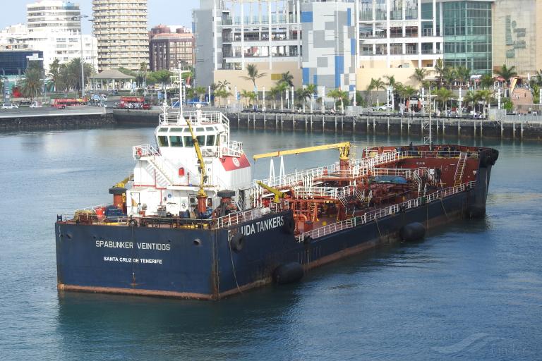 spabunker veintidos (Bunkering Tanker) - IMO 9280378, MMSI 224101930, Call Sign EABZ under the flag of Spain