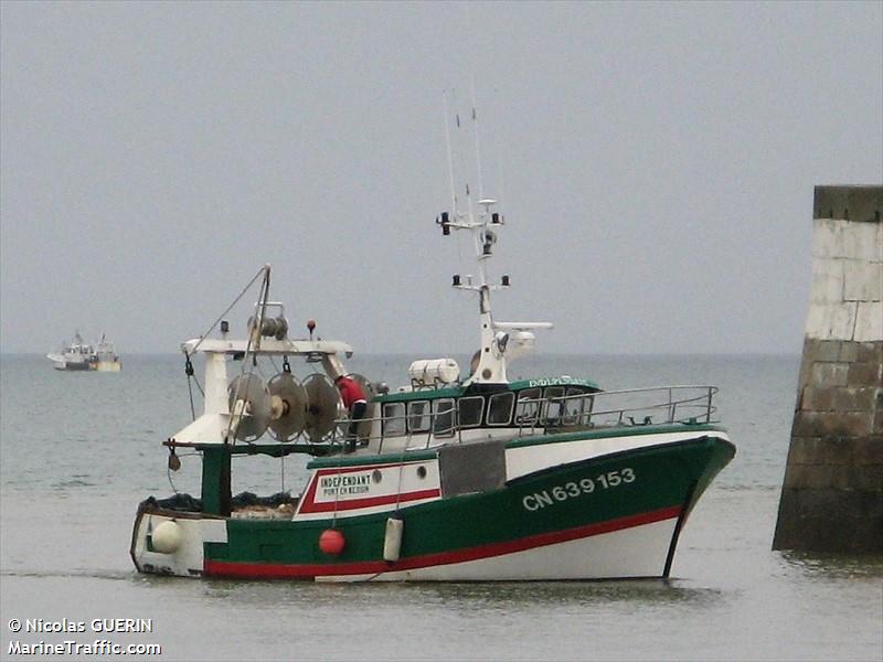 fv independant (Fishing vessel) - IMO , MMSI 228844000 under the flag of France