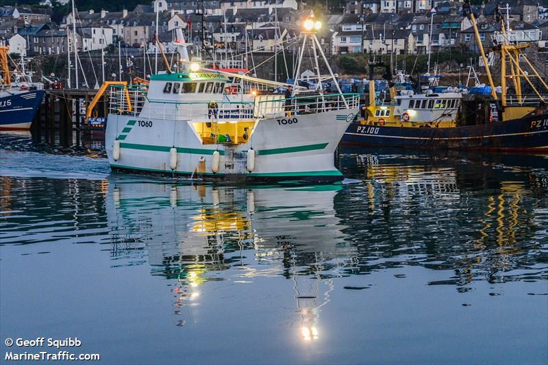 emma louise (Fishing vessel) - IMO , MMSI 235095109, Call Sign 2FXQ4 under the flag of United Kingdom (UK)