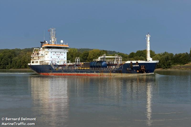 ls eva (Chemical/Oil Products Tanker) - IMO 9379478, MMSI 236364000, Call Sign ZDHU4 under the flag of Gibraltar