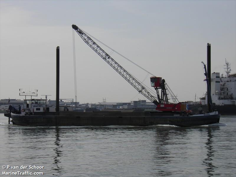 empressa (Dredging or UW ops) - IMO , MMSI 244660791, Call Sign PF3078 under the flag of Netherlands