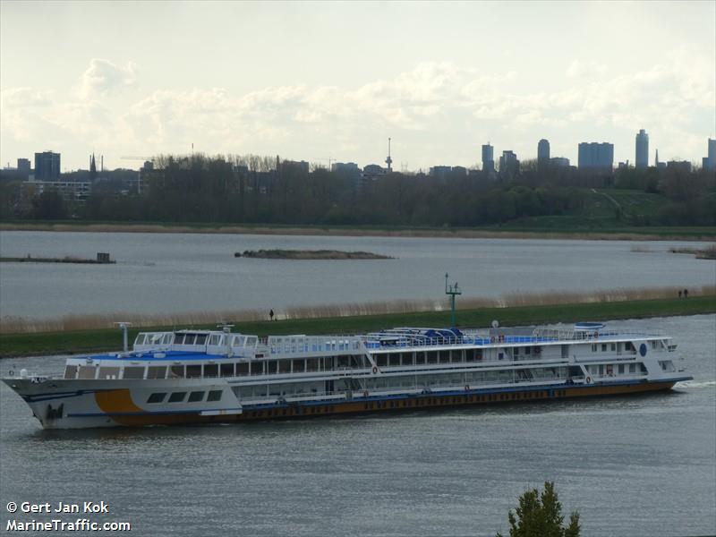 le formidable (Passenger ship (HAZ-D)) - IMO , MMSI 244690935, Call Sign PC 9412 under the flag of Netherlands