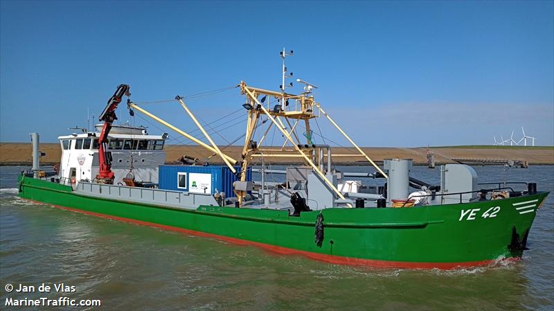 ye42 anne elizabeth (Fishing Vessel) - IMO 8706284, MMSI 246027000, Call Sign PCRI under the flag of Netherlands