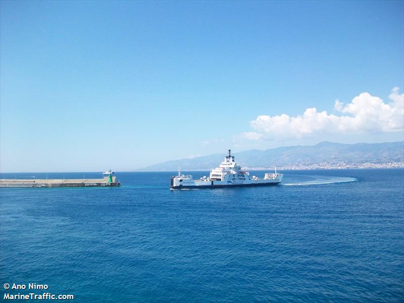 fata morgana (Passenger/Ro-Ro Cargo Ship) - IMO 8506543, MMSI 247052900, Call Sign IBXZ under the flag of Italy