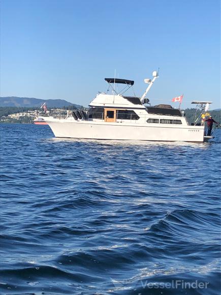 white pearl (Pleasure craft) - IMO , MMSI 316032237 under the flag of Canada