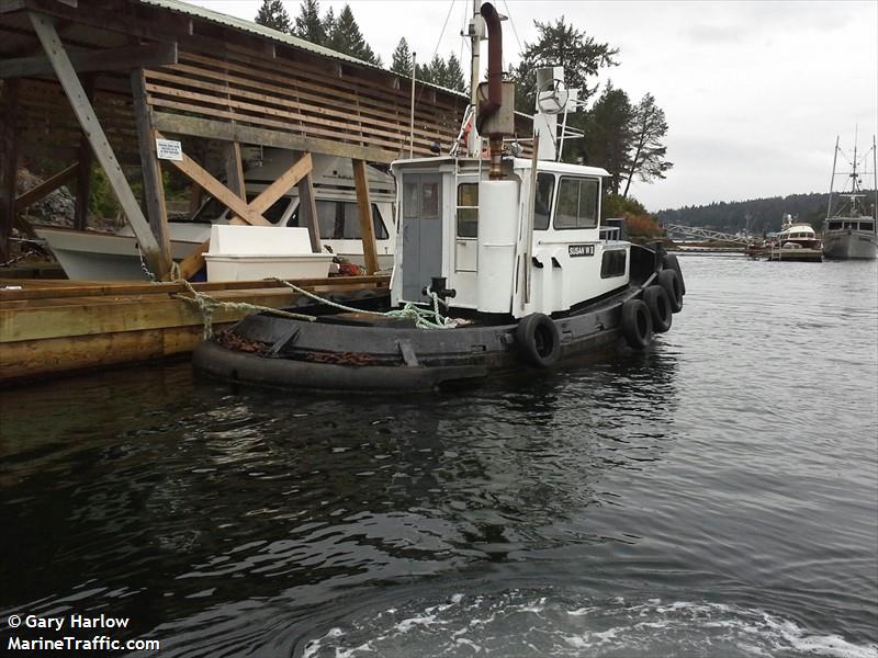 madison b (Tug) - IMO , MMSI 316036214 under the flag of Canada