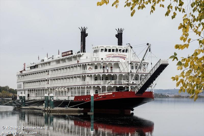 american empress (Passenger ship) - IMO 9263538, MMSI 367611420, Call Sign WDH3834 under the flag of United States (USA)