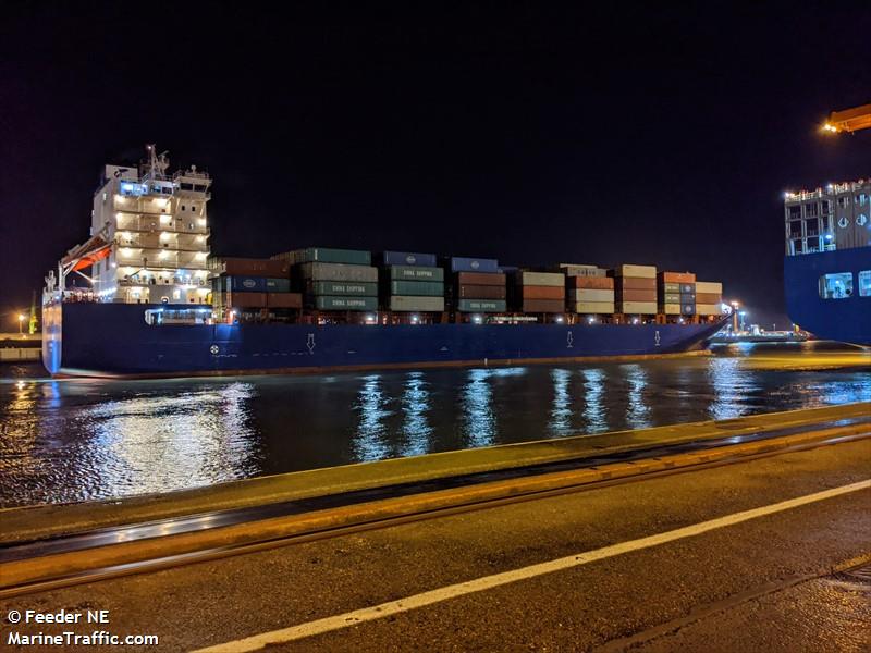 delphis gdansk (Container Ship) - IMO 9780653, MMSI 477850500, Call Sign VRQJ5 under the flag of Hong Kong