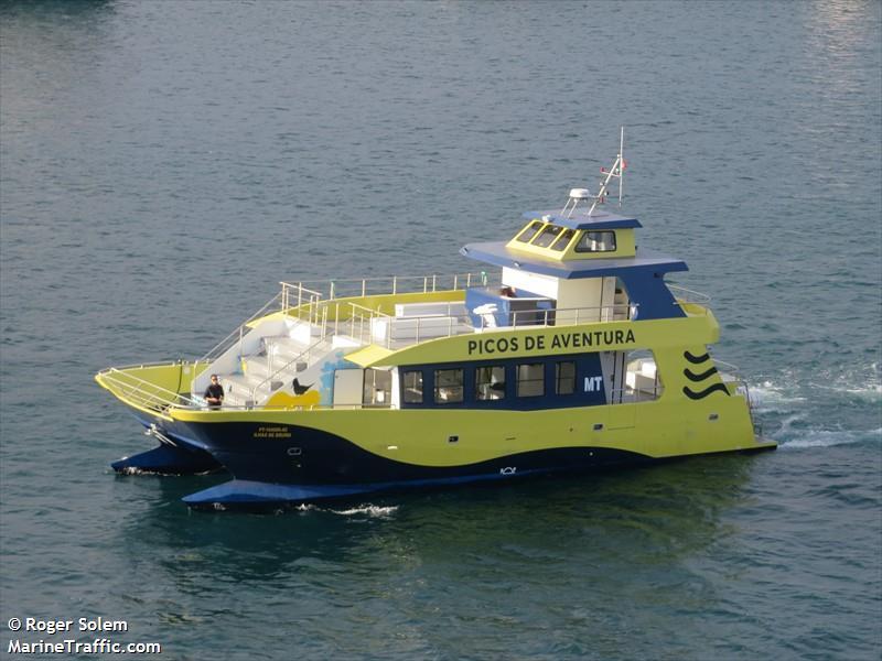 ilhas de bruma (Passenger ship) - IMO , MMSI 204701450, Call Sign CSZM8 under the flag of Azores