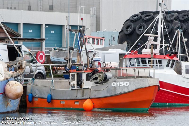 helle o150 (Fishing vessel) - IMO , MMSI 219006205, Call Sign XP4987 under the flag of Denmark