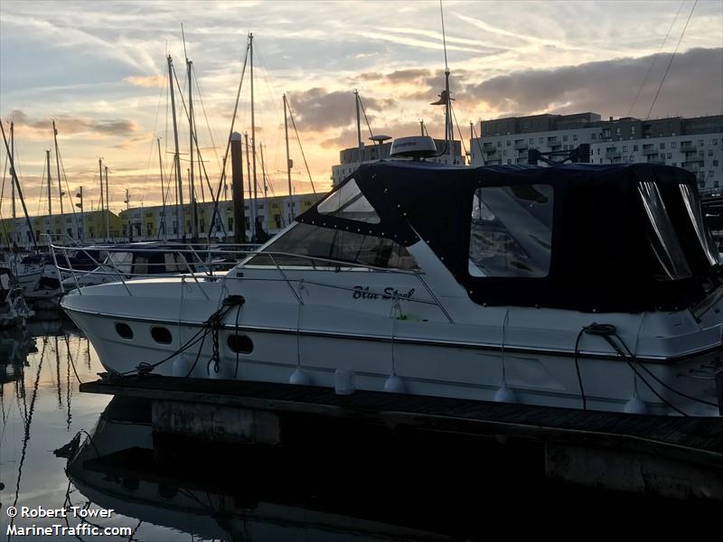 blue steel (Pleasure craft) - IMO , MMSI 232005772, Call Sign MALU9 under the flag of United Kingdom (UK)