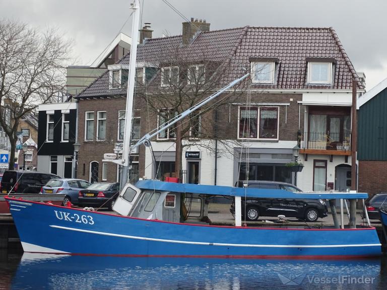 uk 263 auke senior (Fishing vessel) - IMO , MMSI 244020557, Call Sign PC7129 under the flag of Netherlands