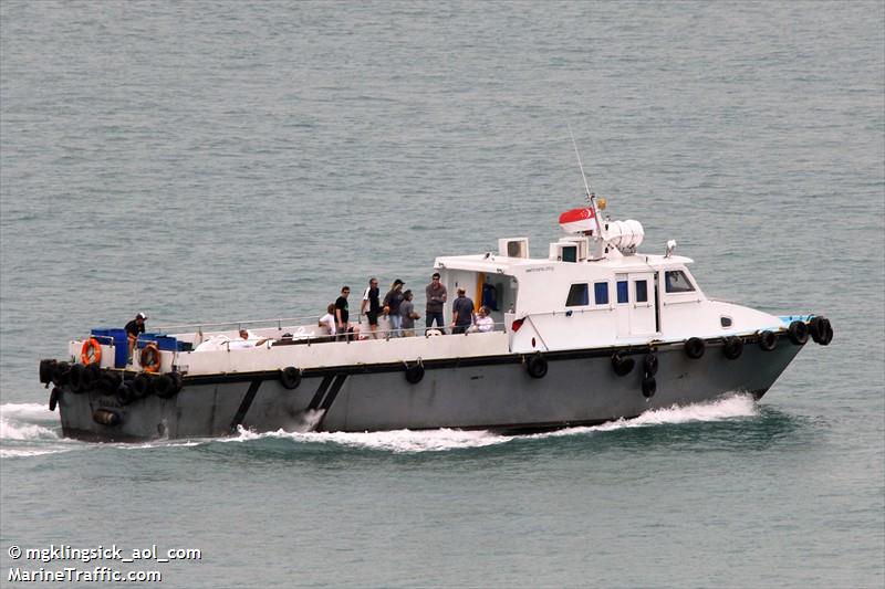 mv. jolly royal (Tug) - IMO , MMSI 563011830, Call Sign 9V5906 under the flag of Singapore