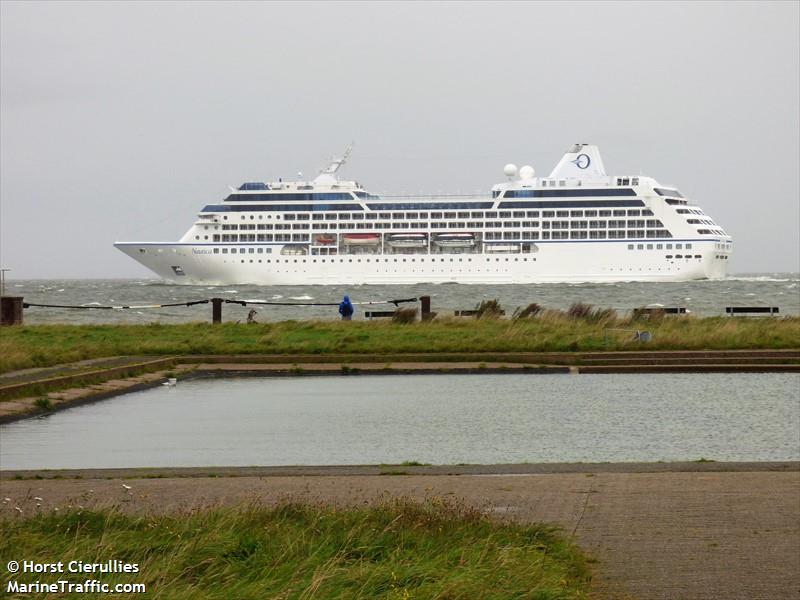 nautical ocean (Passenger ship) - IMO , MMSI 563032550, Call Sign V3VD8 under the flag of Singapore