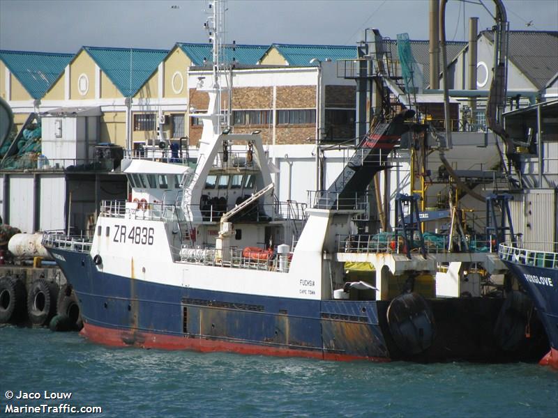 fuchsia (Fishing vessel) - IMO , MMSI 601182000, Call Sign ZR4836 under the flag of South Africa