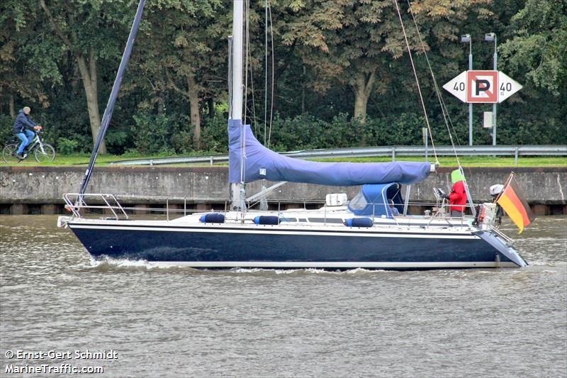 murdoch (Sailing vessel) - IMO , MMSI 211367530, Call Sign DG7389 under the flag of Germany
