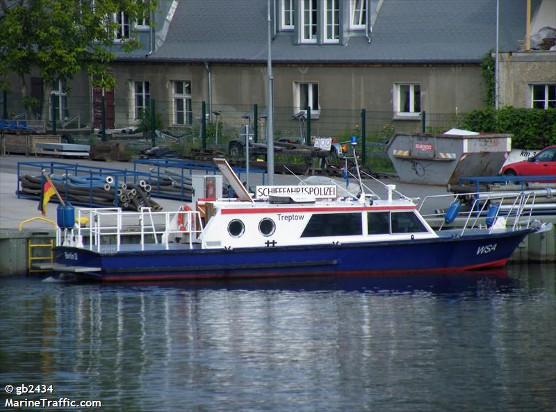 treptow (Law enforcment) - IMO , MMSI 211724480, Call Sign DC9983 under the flag of Germany