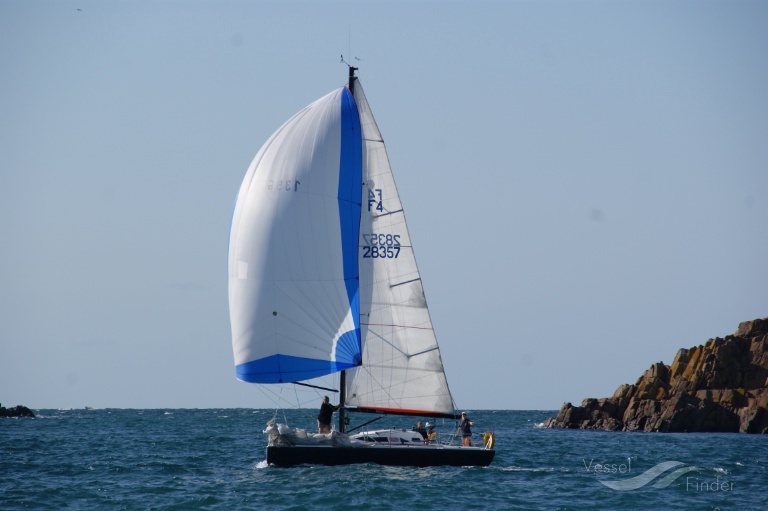 paulick pogo (Sailing vessel) - IMO , MMSI 227741610, Call Sign FGA9824 under the flag of France