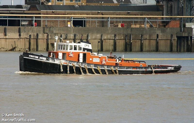 gps anglia (Tug) - IMO , MMSI 235053695, Call Sign 2GDC under the flag of United Kingdom (UK)