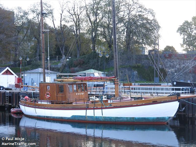 hestoy (Passenger ship) - IMO , MMSI 257283700, Call Sign LFIA under the flag of Norway