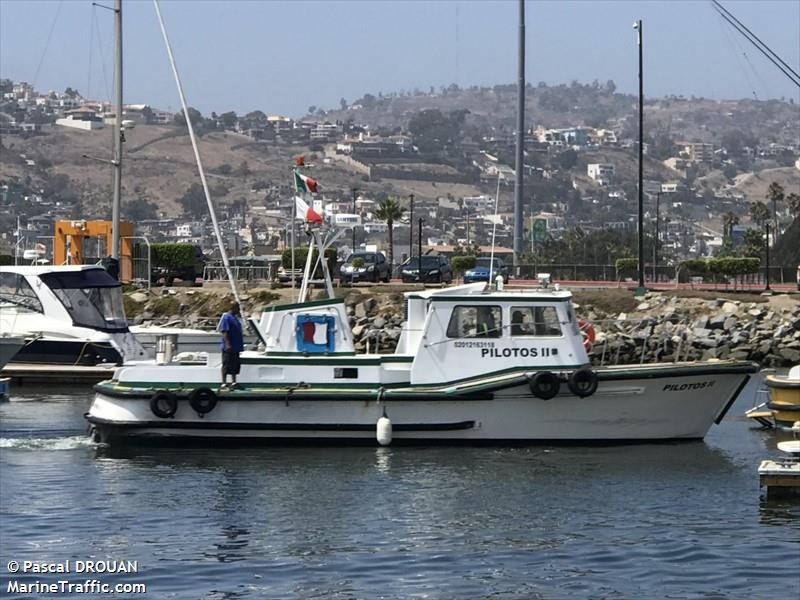 pilotos ii (Pilot) - IMO , MMSI 201216315 under the flag of Albania