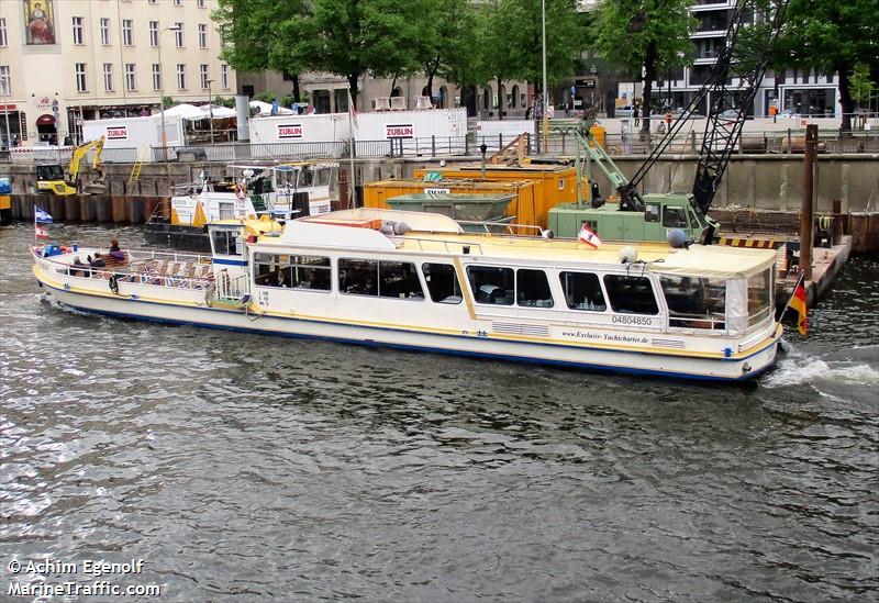 la belle (Passenger ship) - IMO , MMSI 211759970, Call Sign DB3859 under the flag of Germany