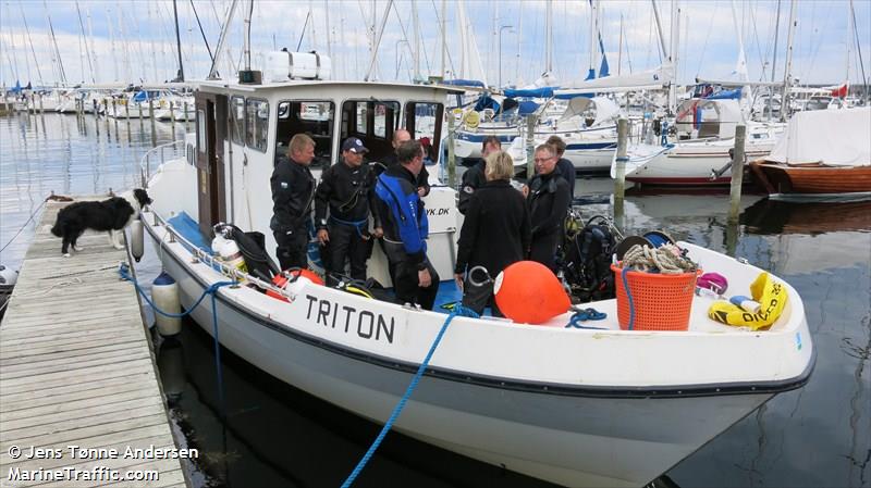 triton (Diving ops) - IMO , MMSI 219004383, Call Sign XPA9235 under the flag of Denmark