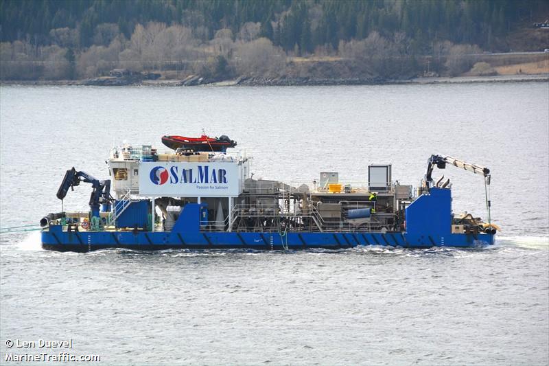 froy carrier (Dredging or UW ops) - IMO , MMSI 257065070 under the flag of Norway