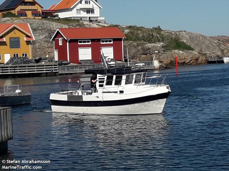 julie (Pleasure craft) - IMO , MMSI 265784820, Call Sign SF3475 under the flag of Sweden
