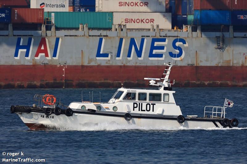 a ra han (Unknown) - IMO , MMSI 440111160 under the flag of Korea