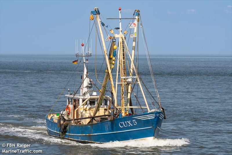 tina cux-5 (Fishing vessel) - IMO , MMSI 211721570, Call Sign DFJH under the flag of Germany