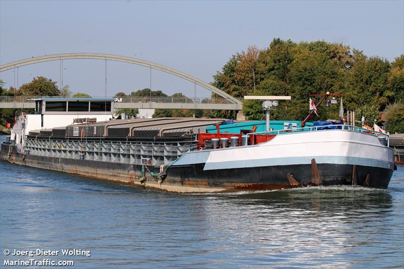 ms zoe (Cargo ship) - IMO , MMSI 211776650, Call Sign DB9632 under the flag of Germany