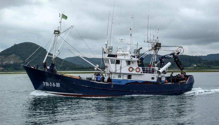almirante berria (Fishing Vessel) - IMO 8739516, MMSI 224096770, Call Sign EA4240 under the flag of Spain