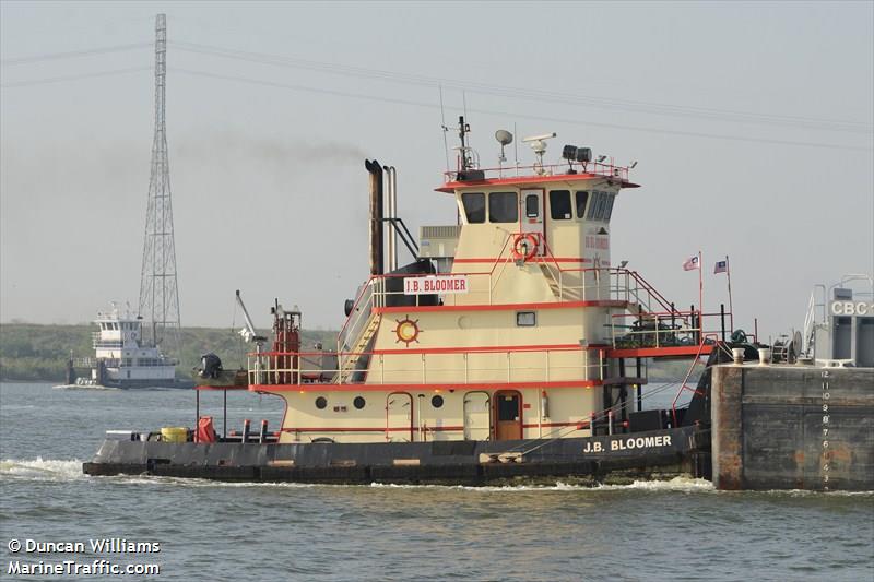 jb bloomer (Tug) - IMO , MMSI 367843900, Call Sign WDG9108 under the flag of United States (USA)