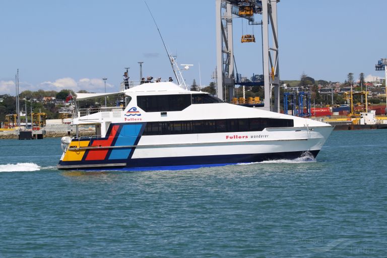 wanderer (Passenger ship) - IMO , MMSI 512000425, Call Sign ZMS4480 under the flag of New Zealand