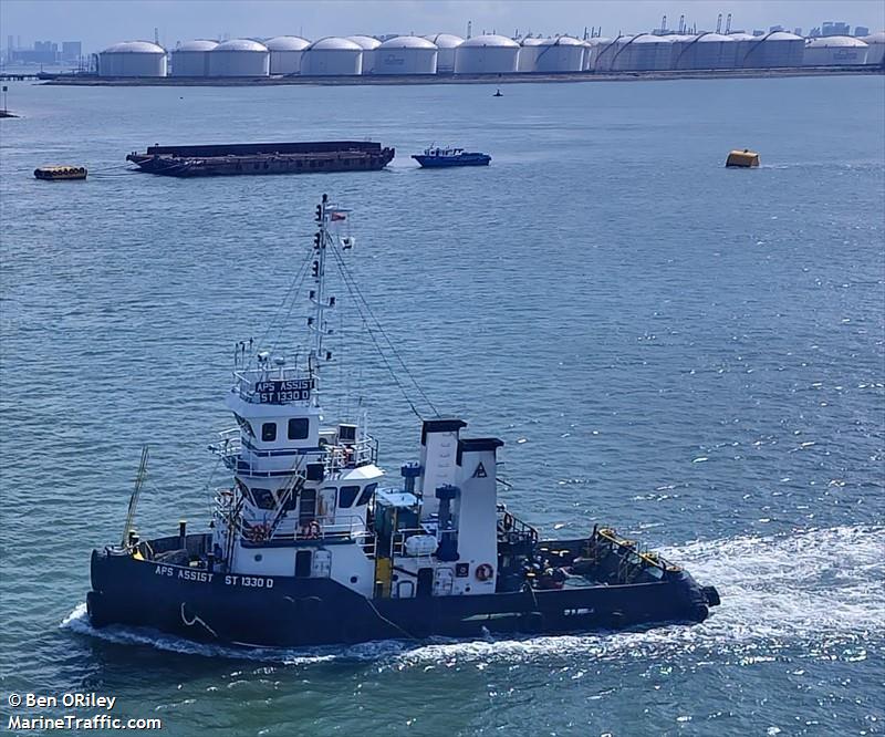 aps assist (Tug) - IMO , MMSI 563017600 under the flag of Singapore