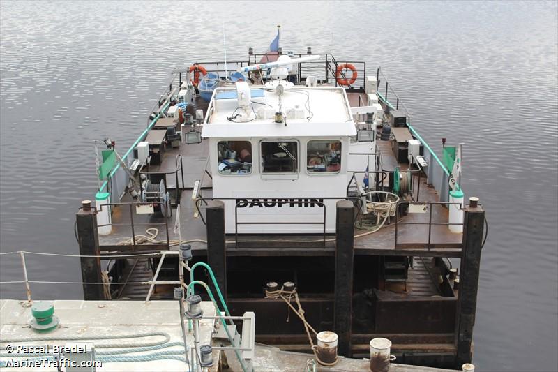dauphin (Other type) - IMO , MMSI 226006710, Call Sign FM4137 under the flag of France
