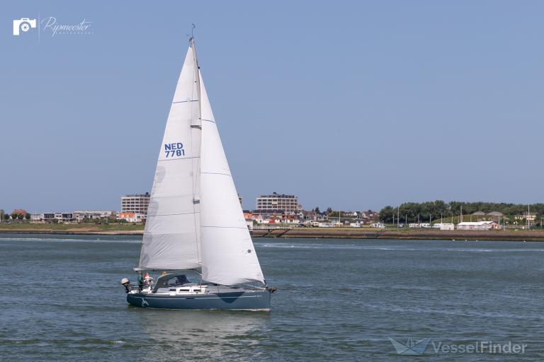 lovis (Sailing vessel) - IMO , MMSI 244650201, Call Sign PB2942 under the flag of Netherlands