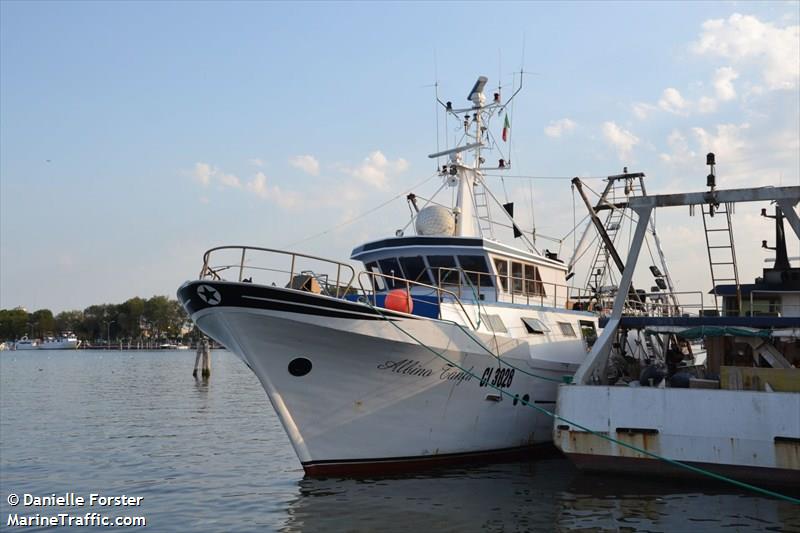 albino tanfa (Fishing vessel) - IMO , MMSI 247051790, Call Sign IKKR under the flag of Italy
