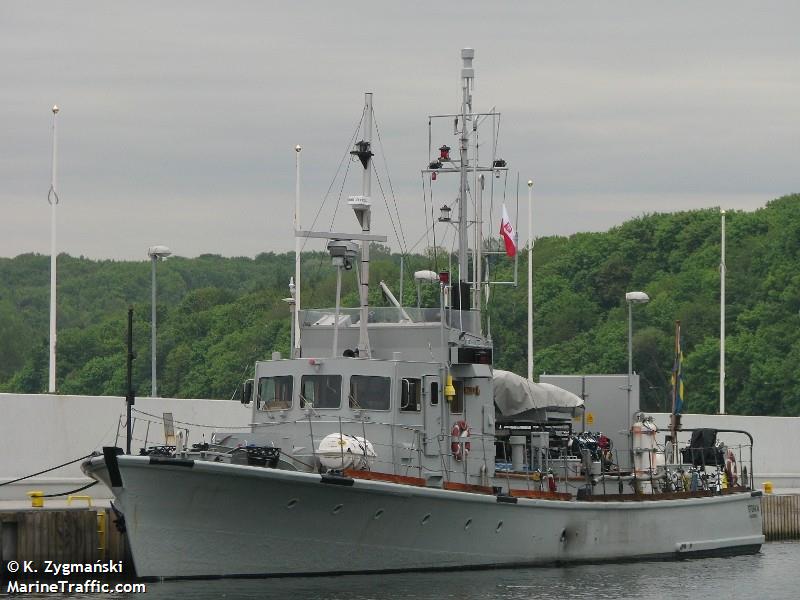 stora m (Diving ops) - IMO , MMSI 265501140, Call Sign SBZR under the flag of Sweden