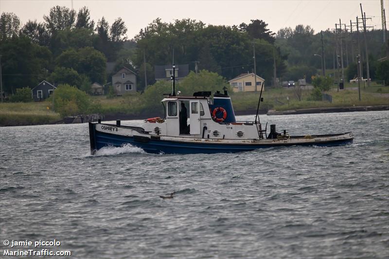 osprey (Tug) - IMO 9832389, MMSI 470760000, Call Sign A6E2952 under the flag of UAE