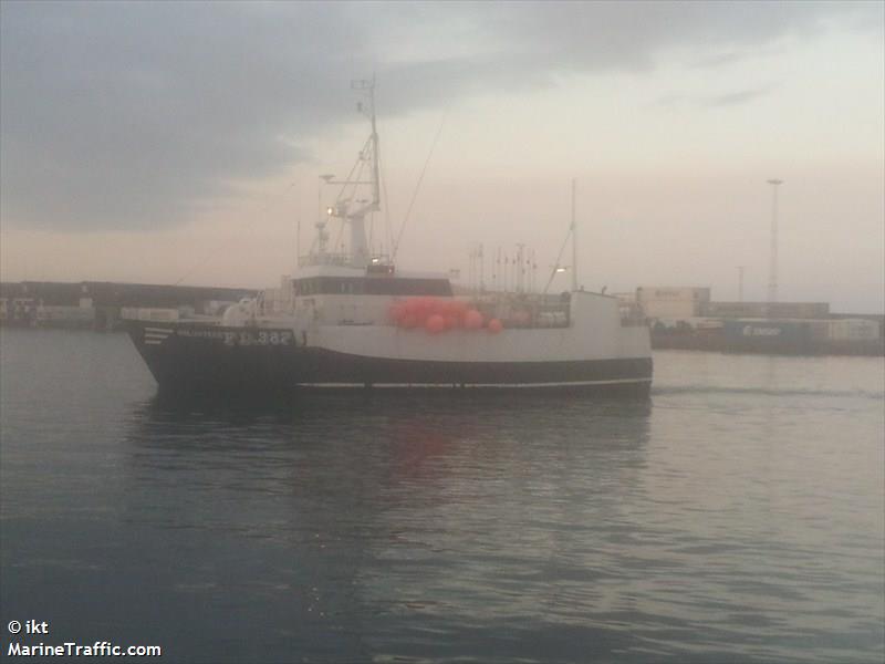 volunter (Fishing vessel) - IMO , MMSI 231184000, Call Sign OW2279 under the flag of Faeroe Islands