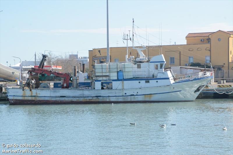 mp riviera (Fishing vessel) - IMO , MMSI 247103690 under the flag of Italy