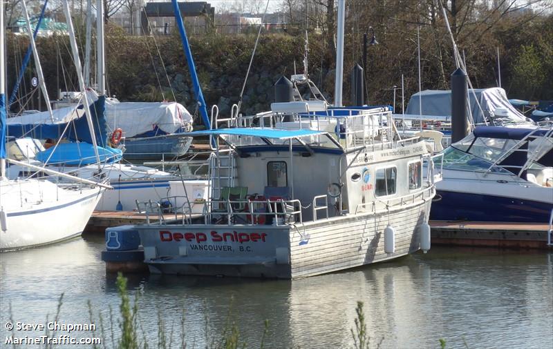 deep sniper (Pleasure craft) - IMO , MMSI 316031099 under the flag of Canada